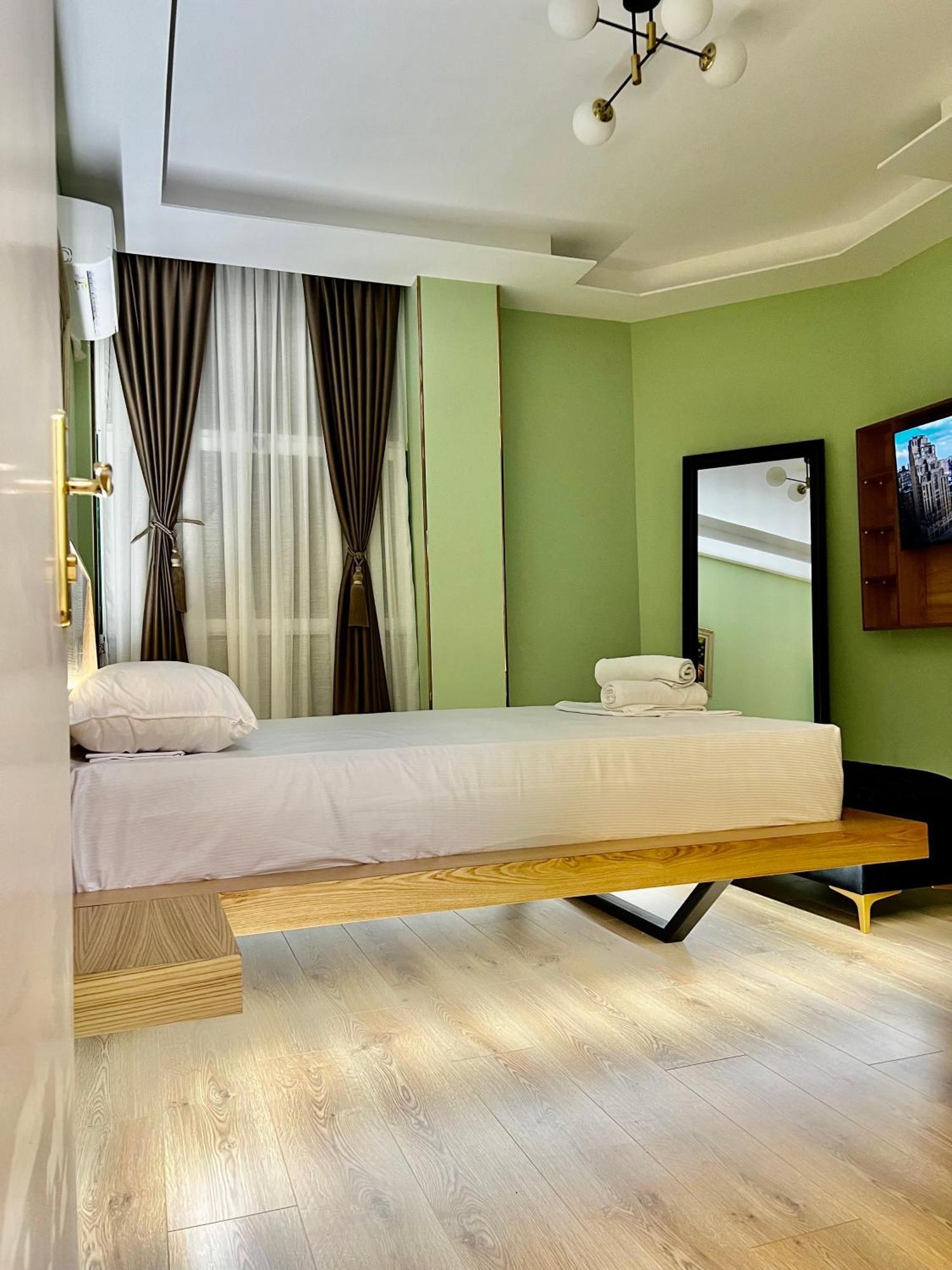 Spiranca Luxury Suites Tirana Exterior photo