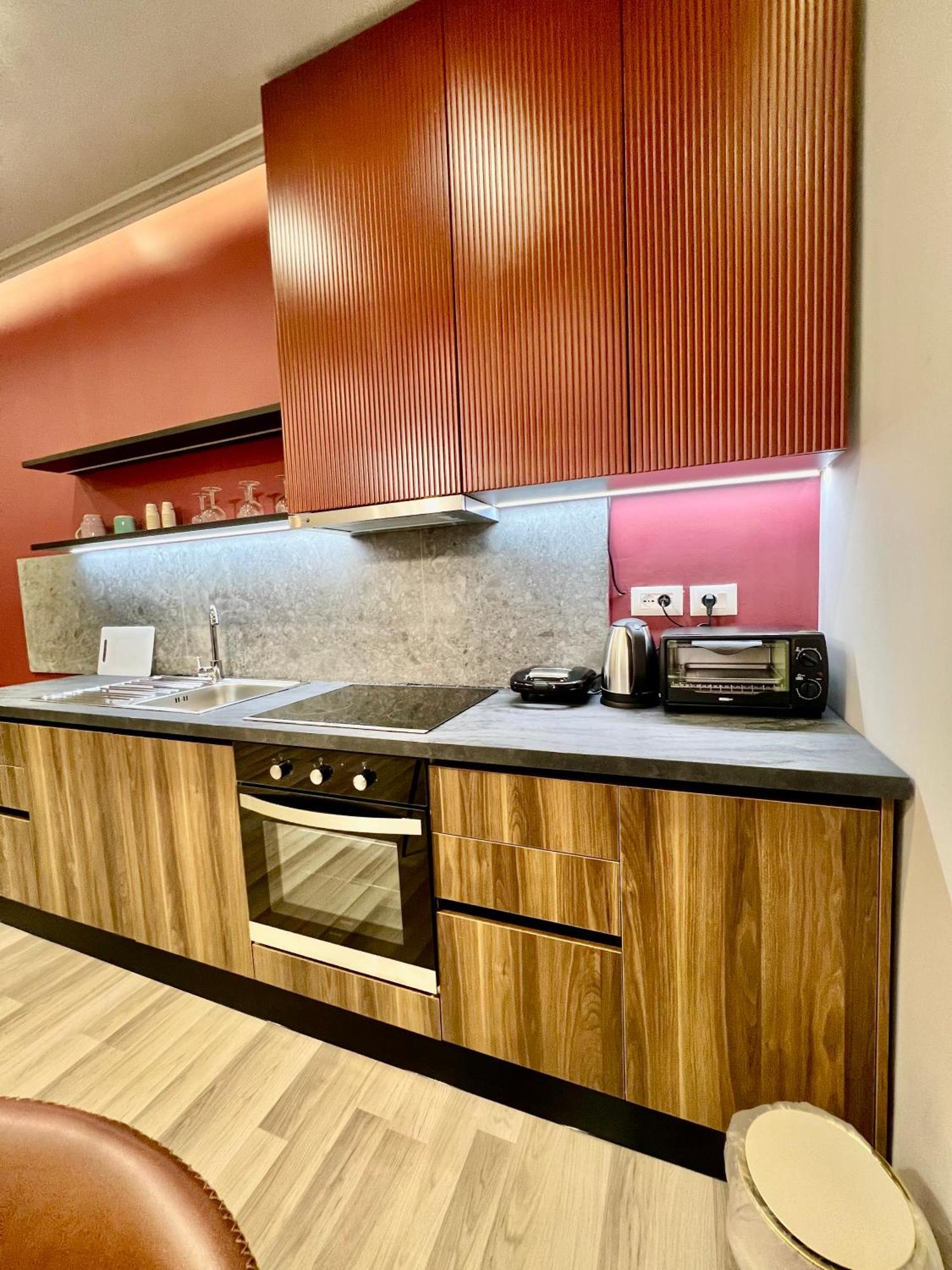 Spiranca Luxury Suites Tirana Exterior photo