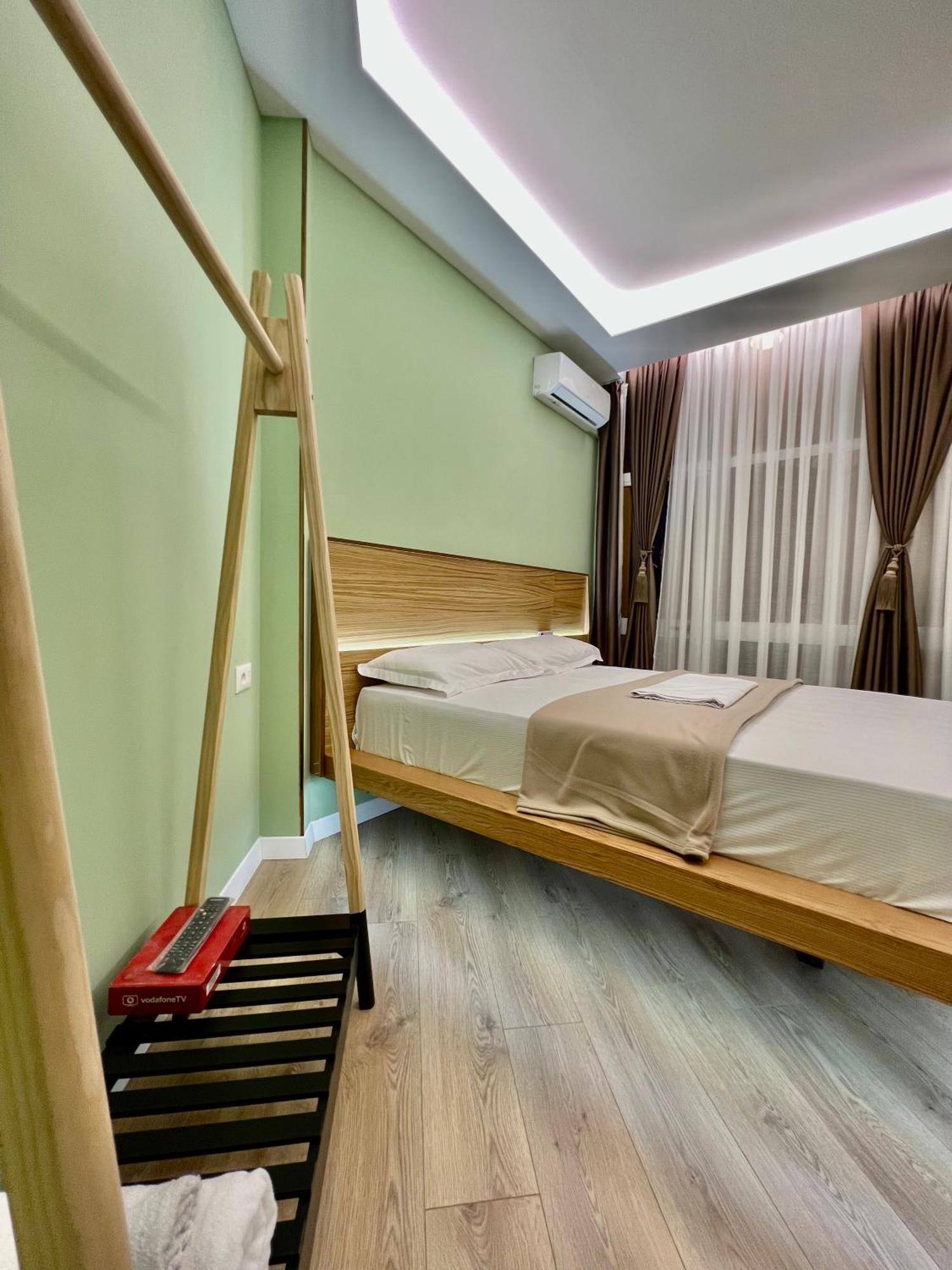 Spiranca Luxury Suites Tirana Room photo