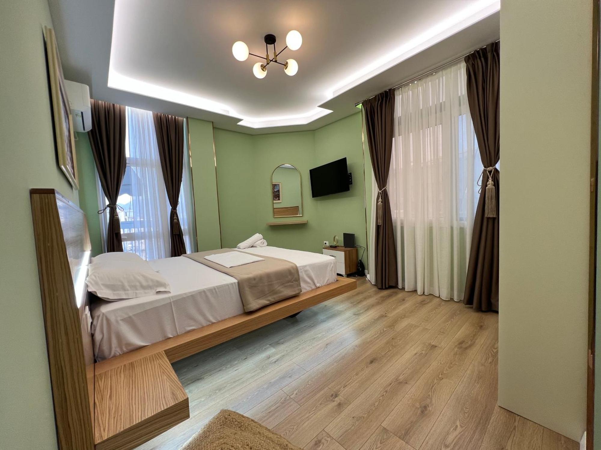 Spiranca Luxury Suites Tirana Room photo