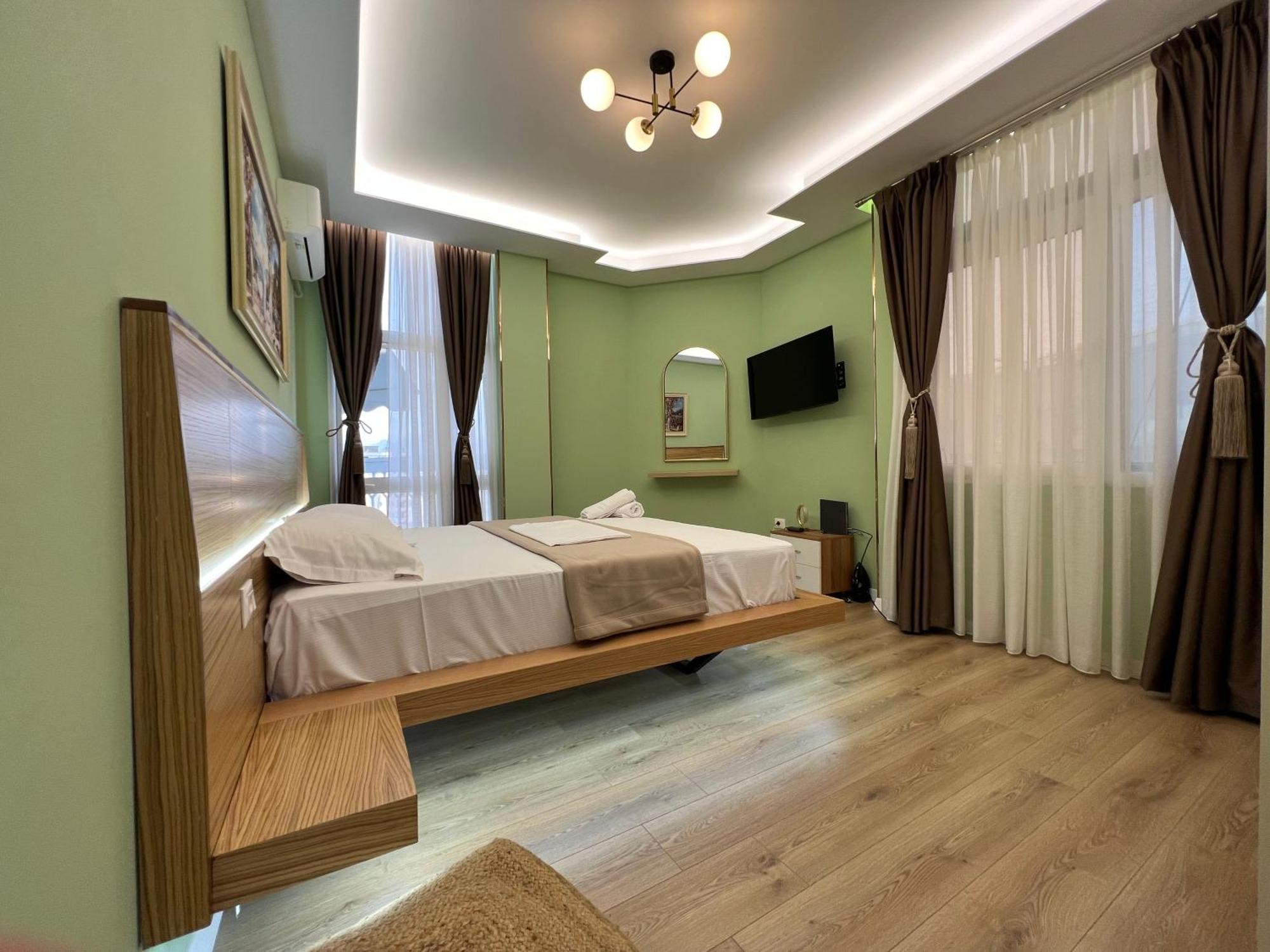 Spiranca Luxury Suites Tirana Exterior photo